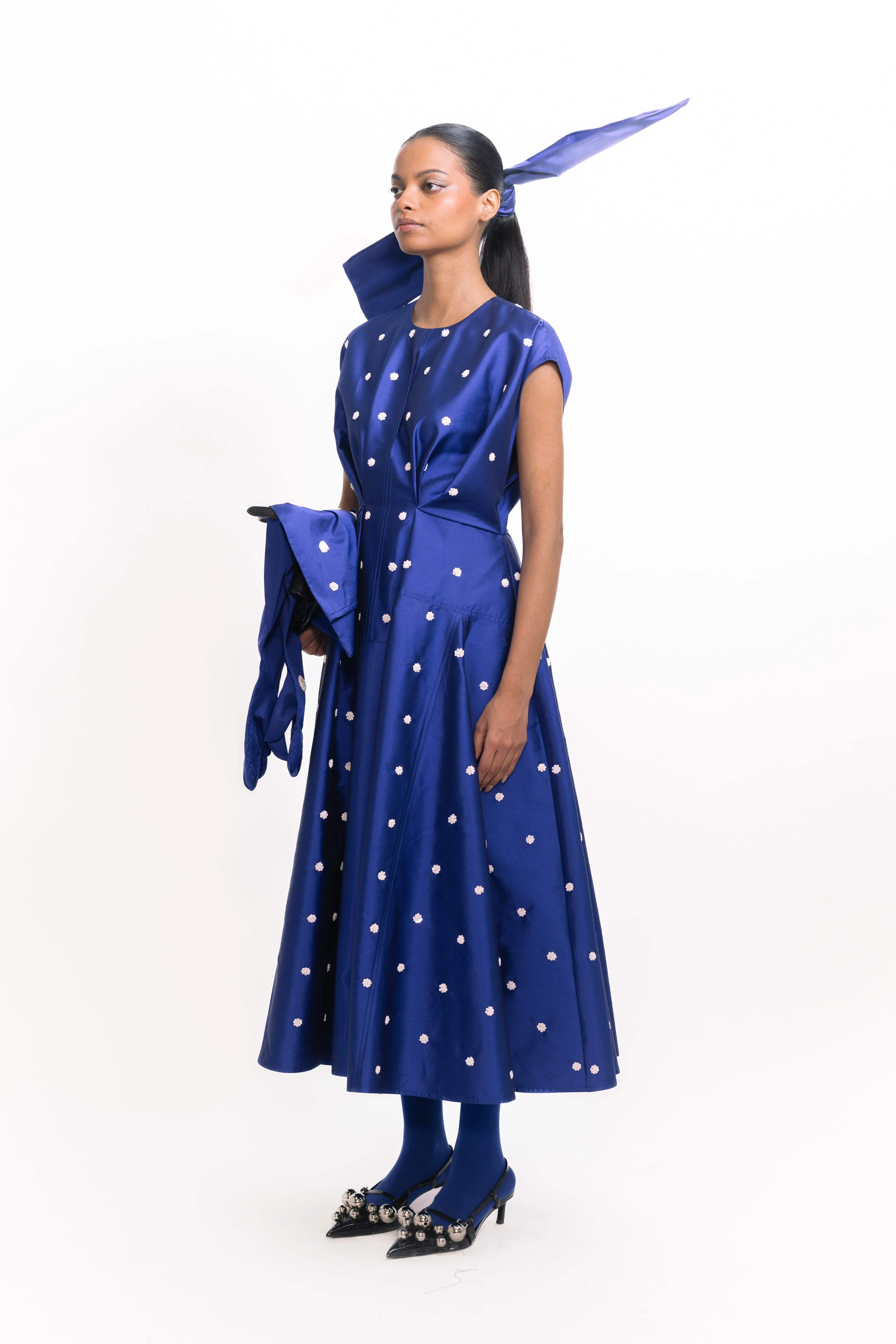 Rift Sequins Dress - Image 4