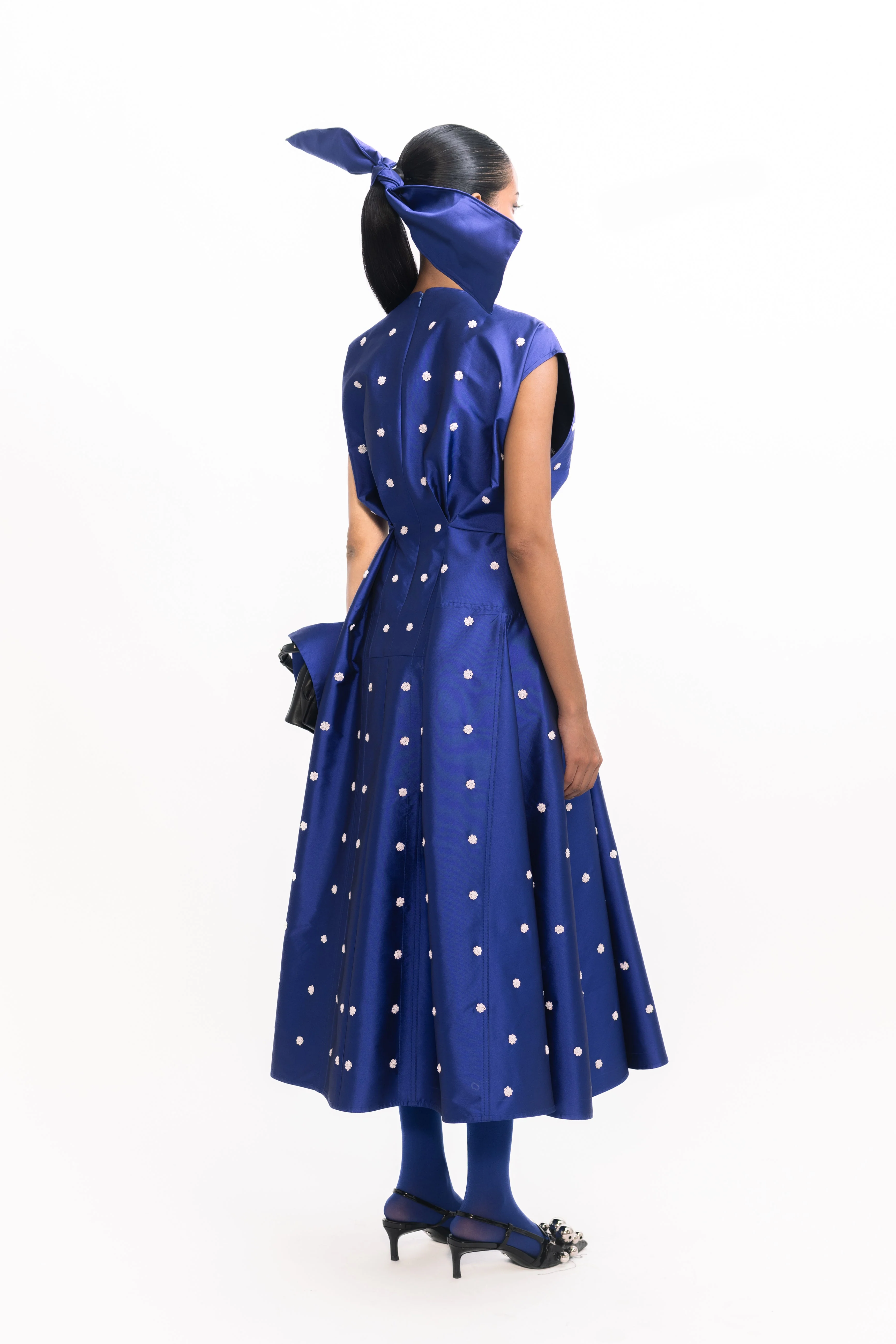 Rift Sequins Dress - Image 7